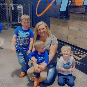 Meet your Posher, Keri